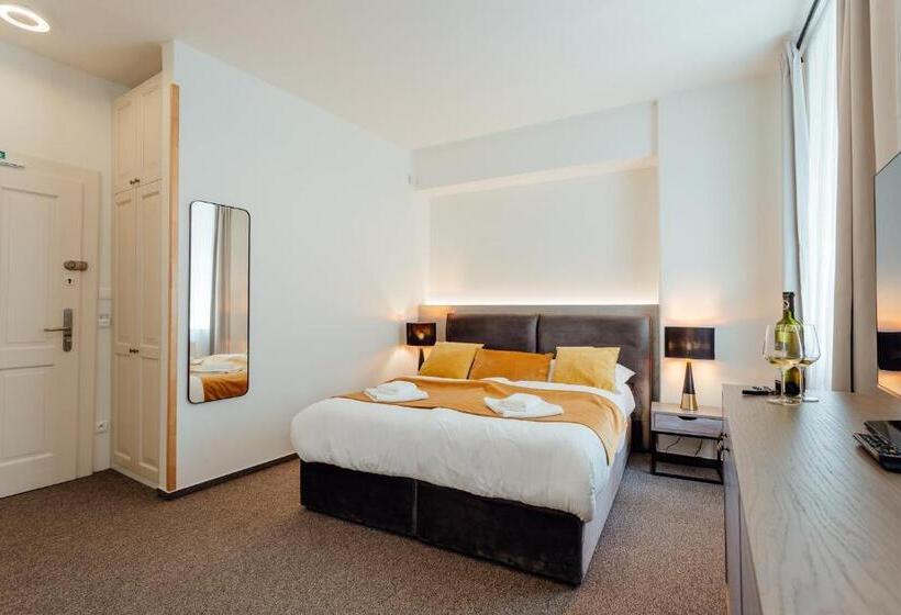 إستوديو قياسى, Glaus