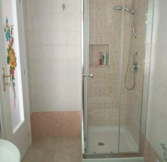 اتاق استاندارد, Julia B&b