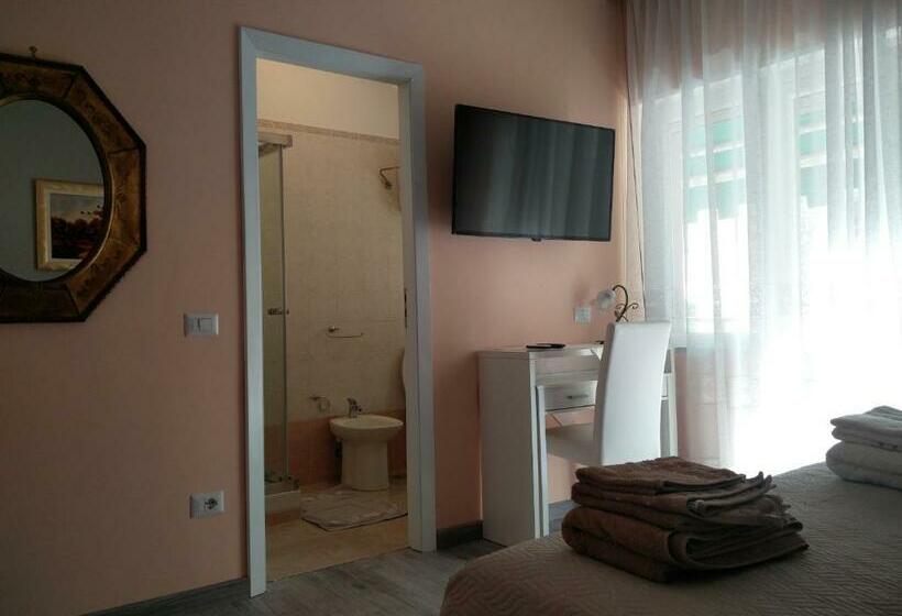 اتاق استاندارد, Julia B&b