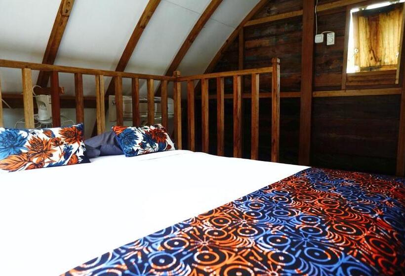 Номер Deluxe, Kampoeng Saya