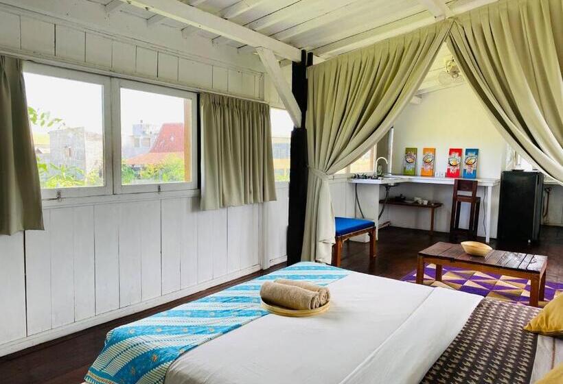 Номер Deluxe с Балконом, Kampoeng Saya