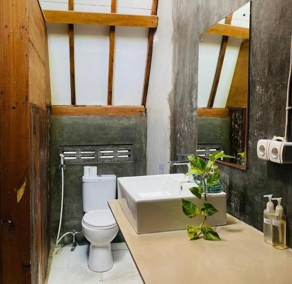 Номер Стандарт, Kampoeng Saya