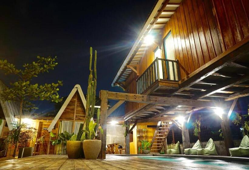 Номер Deluxe с Балконом, Kampoeng Saya