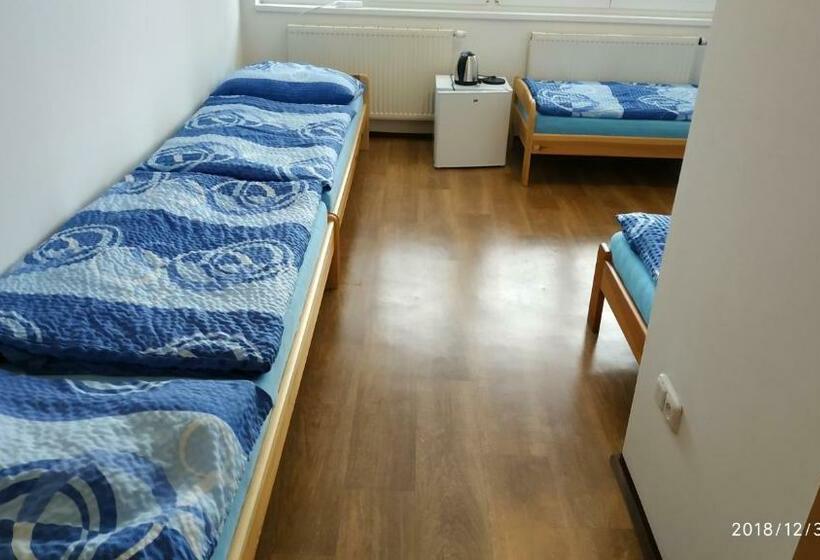 Четырехместный Номер Стандарт, Ubytování Na Hřišti