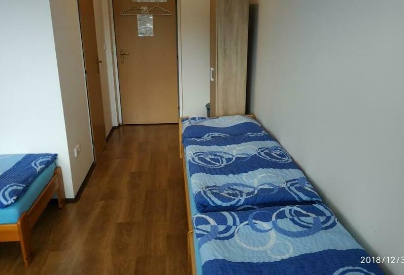 四人标准间, Ubytování Na Hřišti