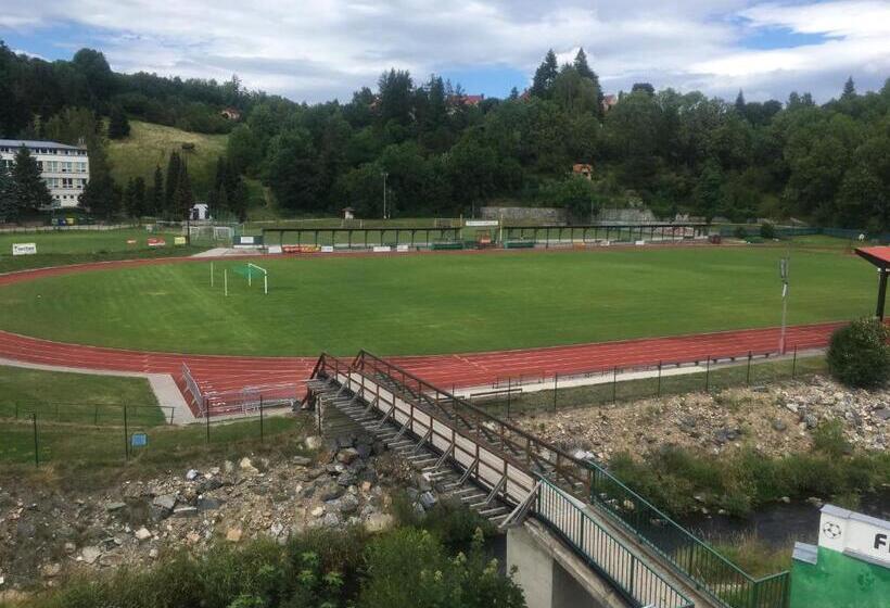 标准三人间, Ubytování Na Hřišti