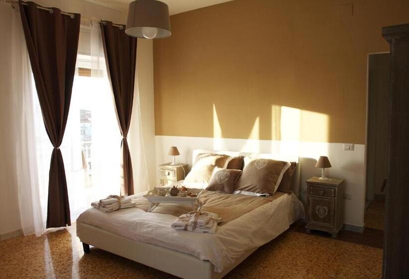 豪华三人间, Pompei Palace B&b