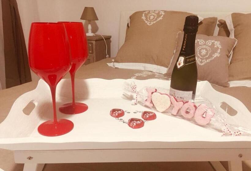 豪华三人间, Pompei Palace B&b