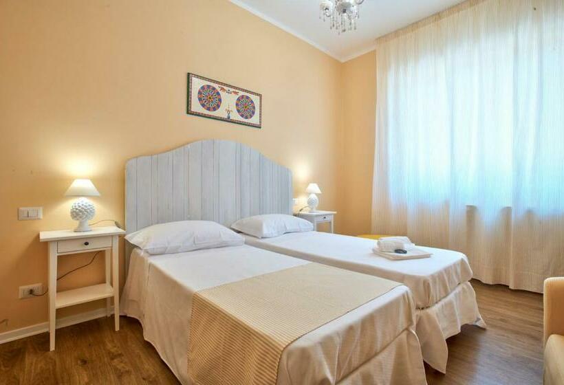 اتاق لوکس, B&b Del Corso
