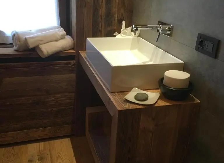 スタンダードルーム, B&b Rossodisera