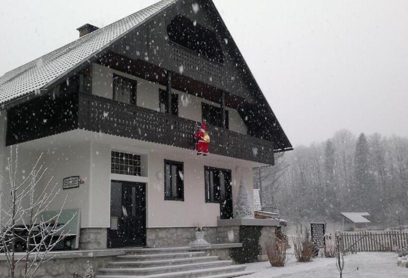 اتاق استاندارد, Sobe ćuskić