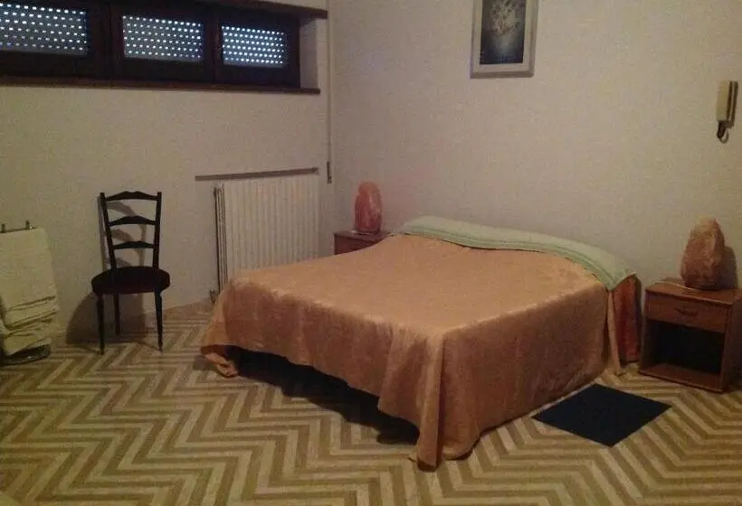 اتاق لوکس, Bed & Breakfast Da Charlie