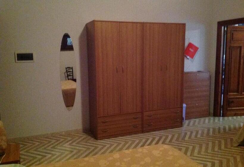 اتاق لوکس, Bed & Breakfast Da Charlie