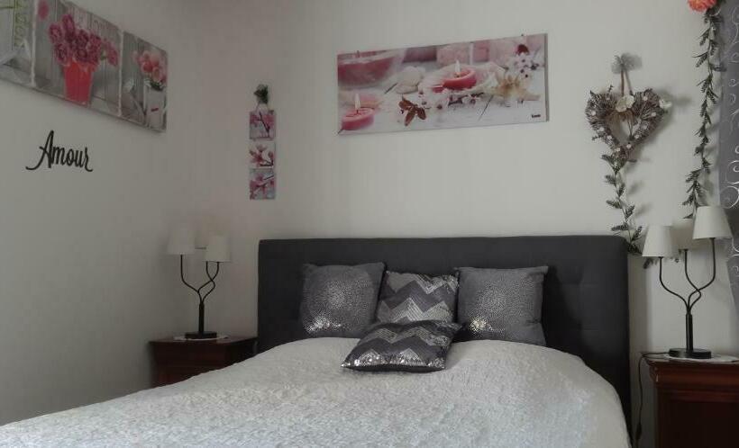 غرفة عائلية, Les Orchidees Chambre Hôtes Futuroscope Chasseneuil Poitiers