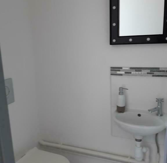 غرفة عائلية, Les Orchidees Chambre Hôtes Futuroscope Chasseneuil Poitiers