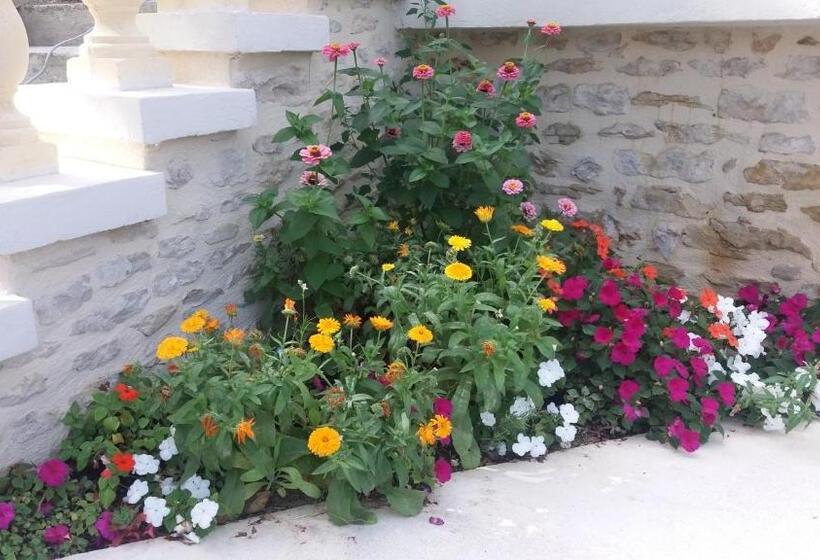 غرفة عائلية, Les Orchidees Chambre Hôtes Futuroscope Chasseneuil Poitiers