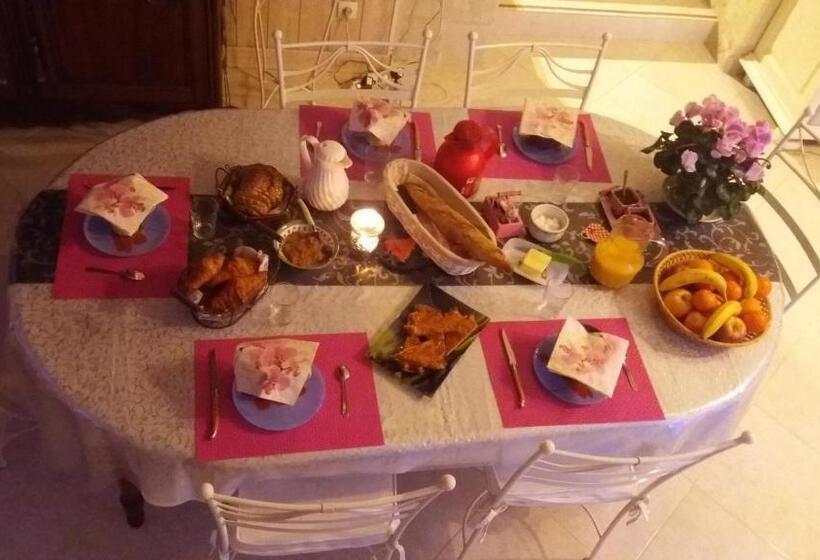 غرفة عائلية, Les Orchidees Chambre Hôtes Futuroscope Chasseneuil Poitiers