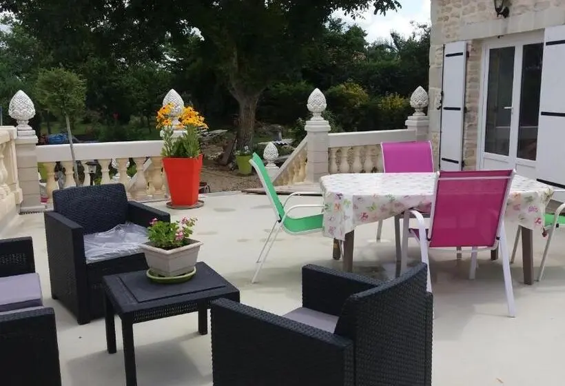 ファミリーステューディオ, Les Orchidees Chambre Hôtes Futuroscope Chasseneuil Poitiers