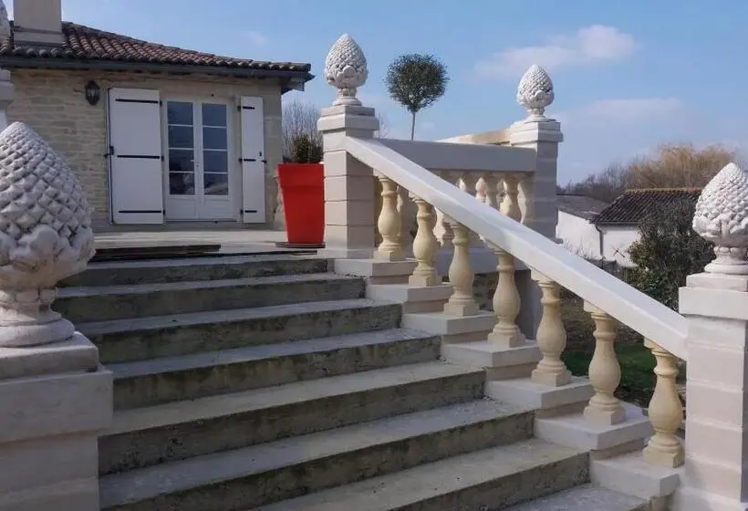 ファミリーステューディオ, Les Orchidees Chambre Hôtes Futuroscope Chasseneuil Poitiers
