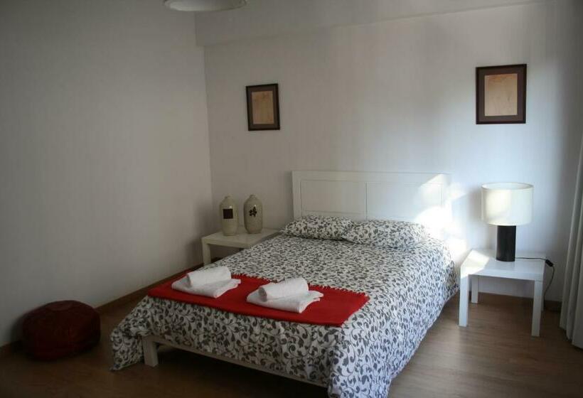 اتاق استاندارد با سرویس بهداشتی مشترک, Alegria Rooms