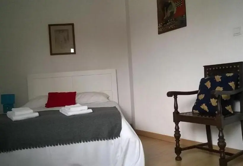 اتاق استاندارد با سرویس بهداشتی مشترک, Alegria Rooms