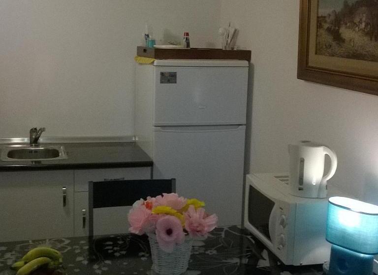 اتاق استاندارد با سرویس بهداشتی مشترک, Alegria Rooms