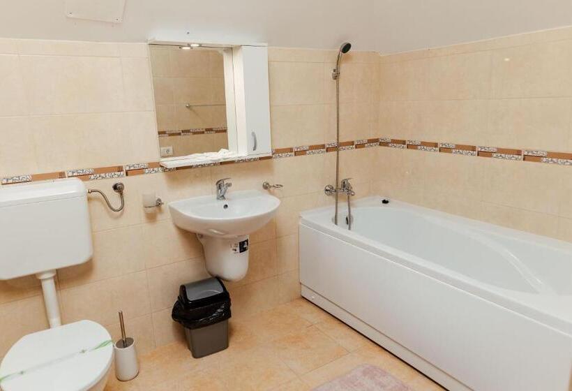 トリプルクラシックルーム, Casa Marta