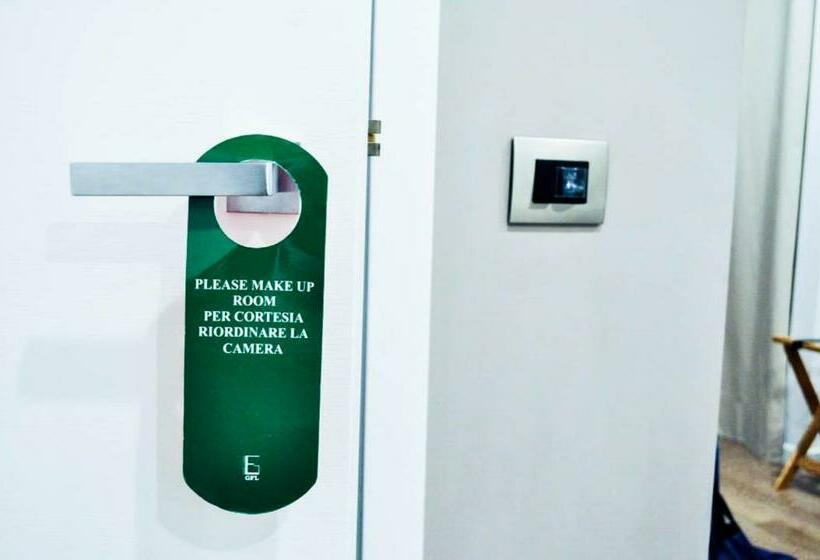 חדר משפחתי, Olivia Rooms Teocrito