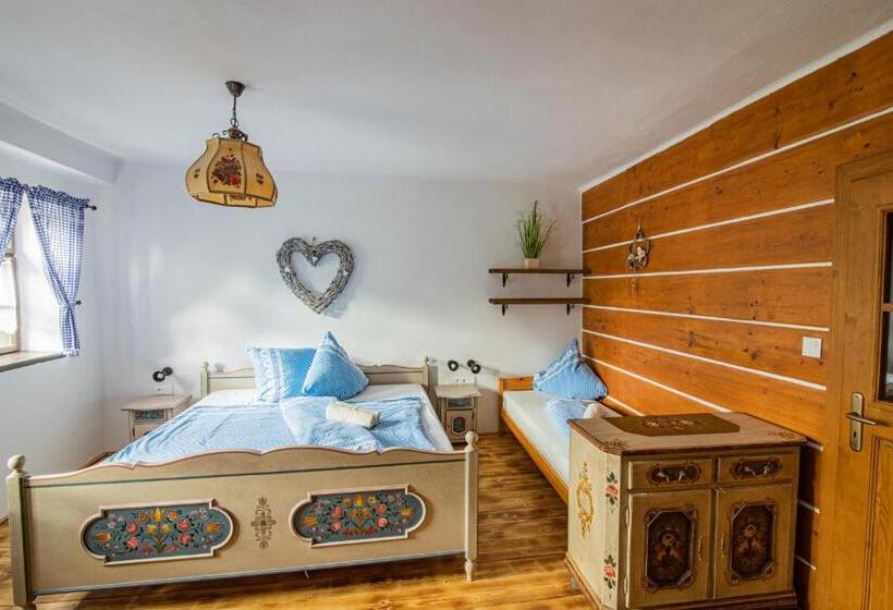 스탠다드 트리플 룸, Penzion Sněžná Volary