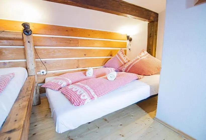 スタンダード４人部屋, Penzion Sněžná Volary