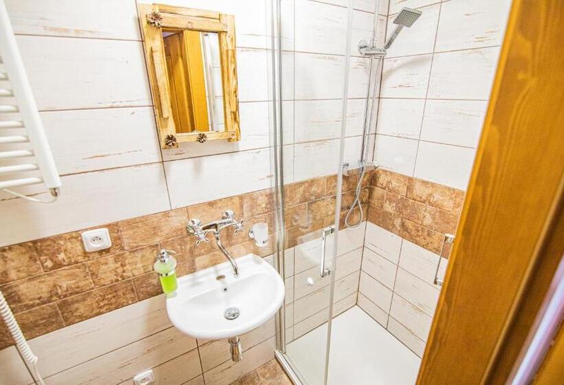 4인용 스탠다드 룸, Penzion Sněžná Volary