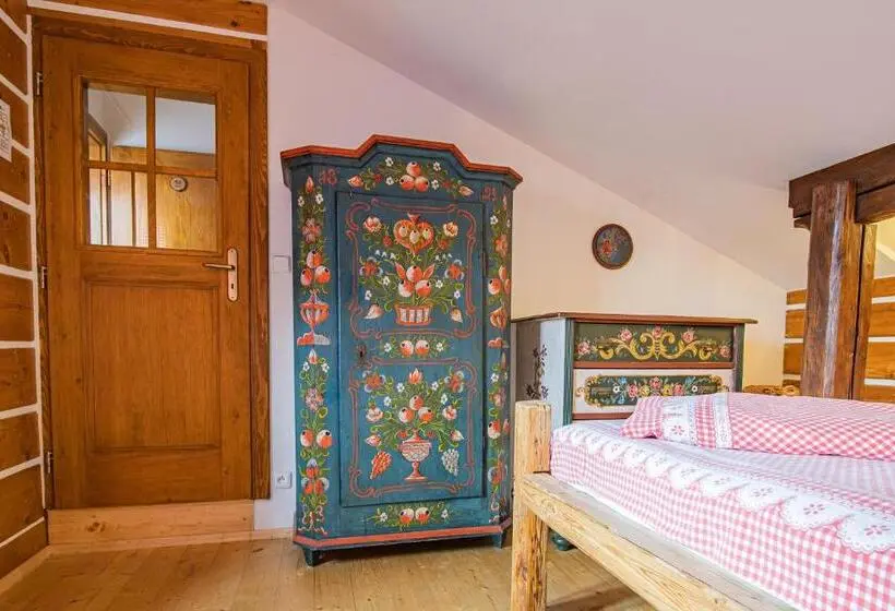 スタンダード４人部屋, Penzion Sněžná Volary