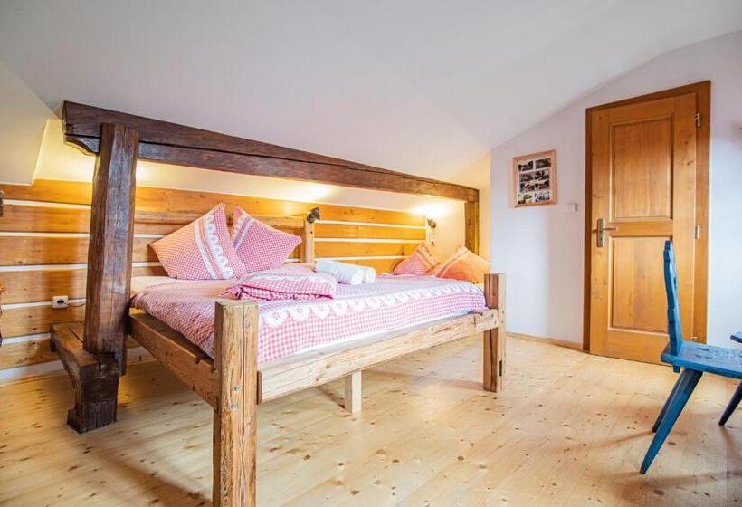 4인용 스탠다드 룸, Penzion Sněžná Volary