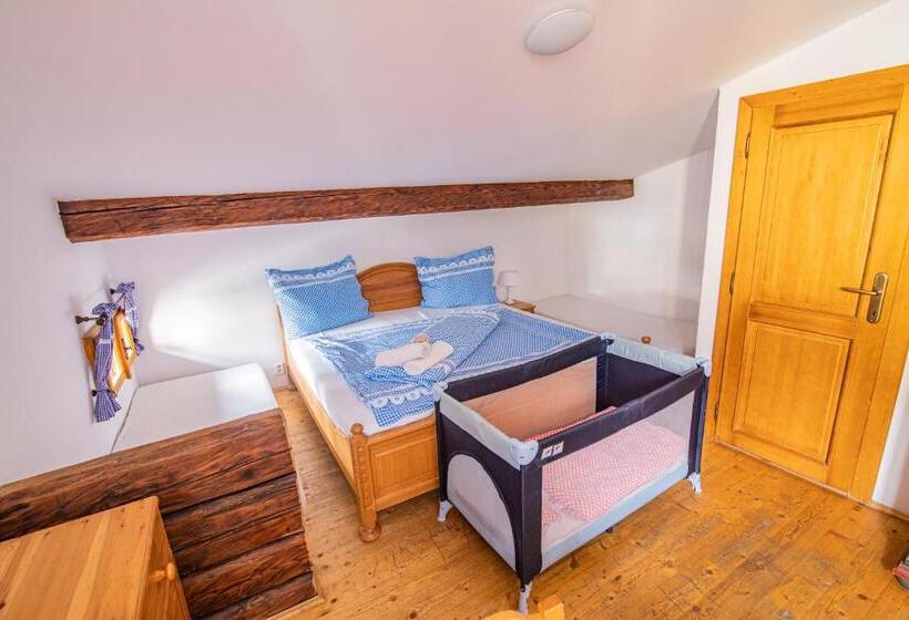 4인용 스탠다드 룸, Penzion Sněžná Volary