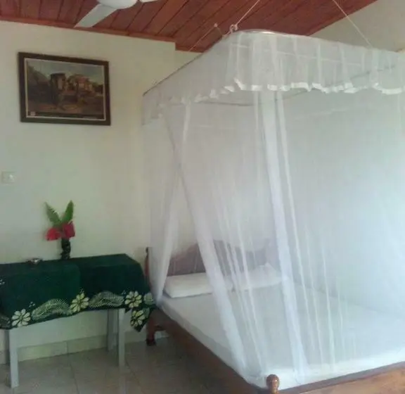 Habitació Triple Estàndard, Rest Point
