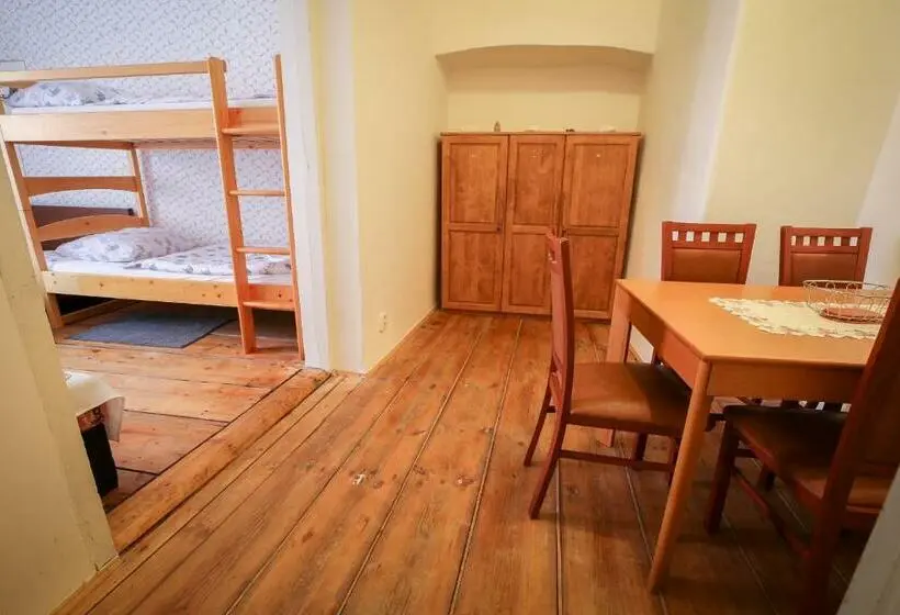 スタンダード5人部屋, Rodinný Hostel Stárkův Dům