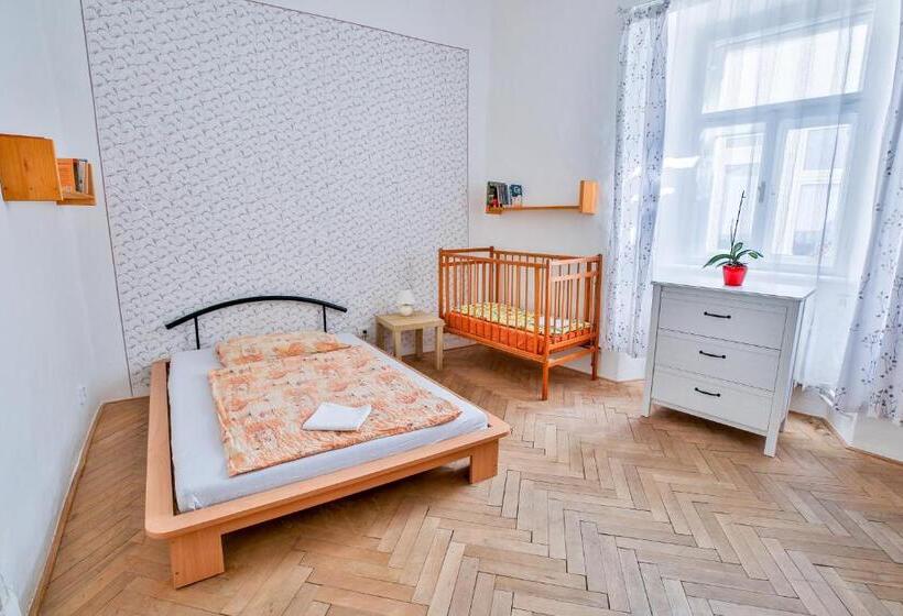 共用房间的床, Rodinný Hostel Stárkův Dům