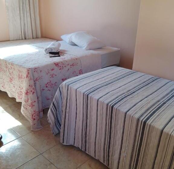 家庭间, Santa Helena Pousada