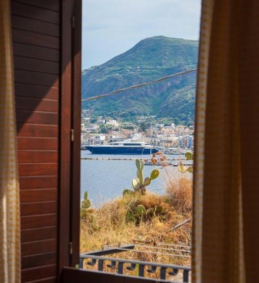 Habitació Estàndard amb Balconada, B&b Alta Marea Lipari