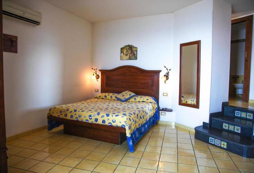 Habitació Familiar Vista Mar, B&b Alta Marea Lipari