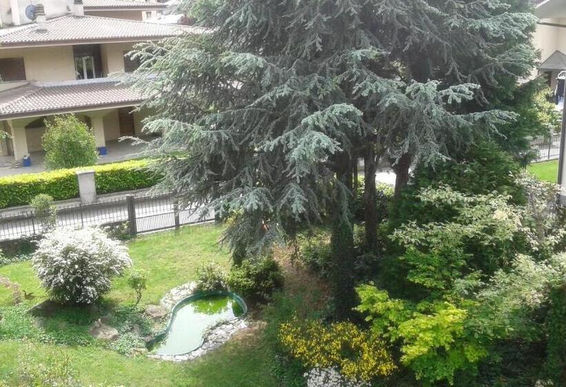 آپارتمان 1 خوابه با چشم‌انداز باغ, B&b Da Lori