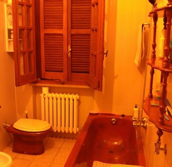 اتاق استاندارد, B&b Tio Pepe