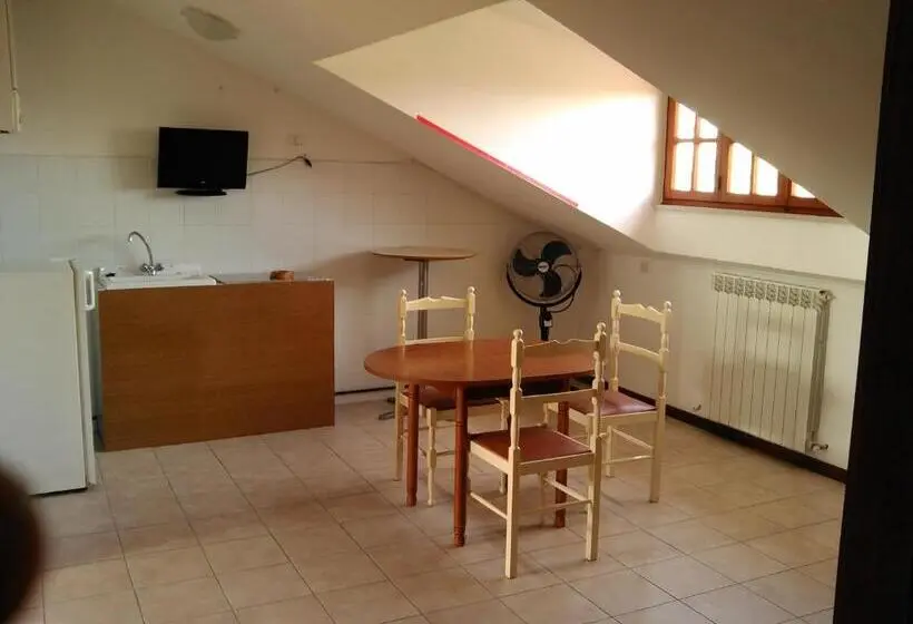 اتاق استاندارد یک نفره, B&b Tio Pepe