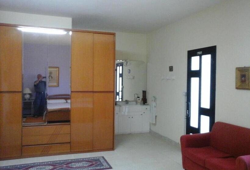 标准间, B&b Tio Pepe