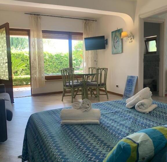 スタンダード４人部屋, Un Ospite A Fontania