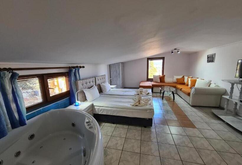 סוויטת ג'וניור עם מרפסת, Vila Kalvachevi