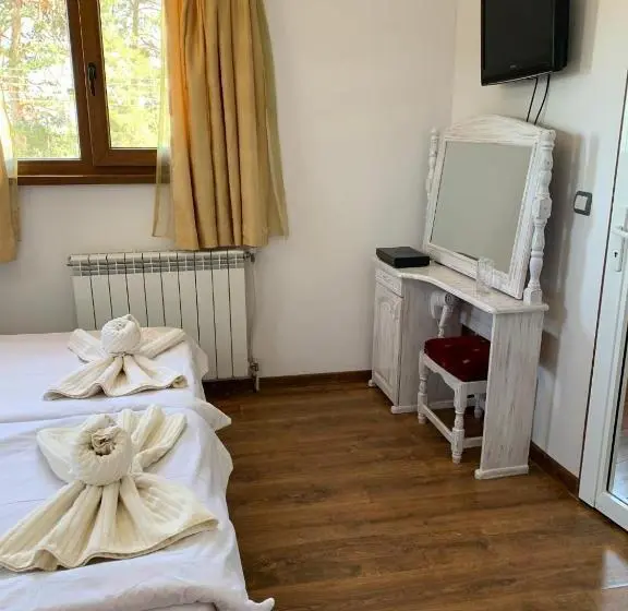 １ベッドルームのデラックスアパートメント, Vila Kalvachevi