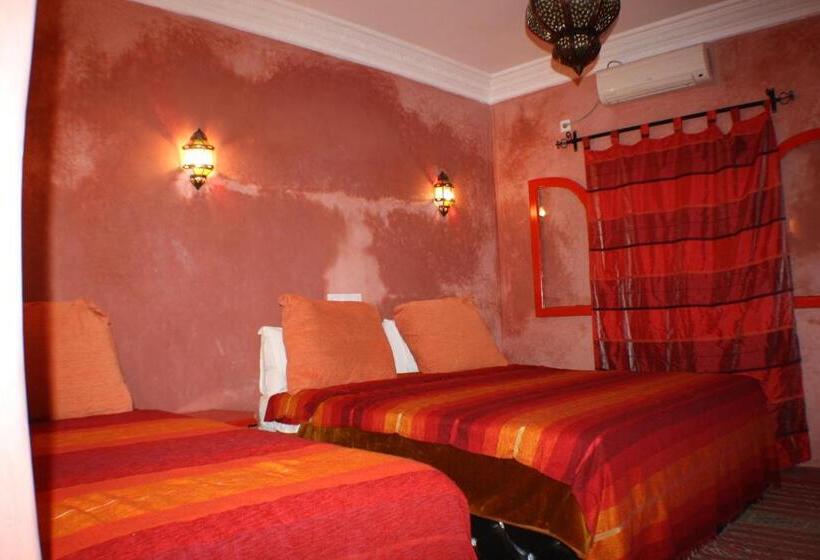 اتاق استاندارد چهار تخته, Dar Ayour Todra Gorges