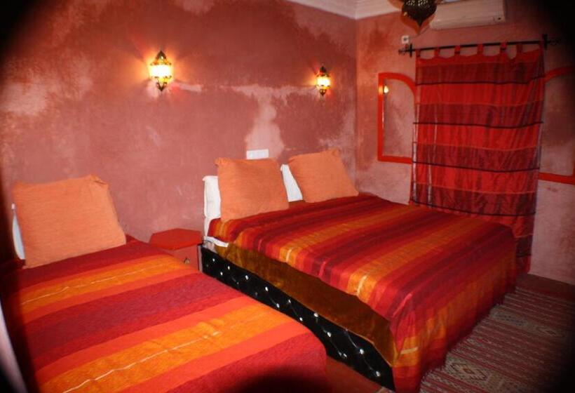 اتاق استاندارد چهار تخته, Dar Ayour Todra Gorges