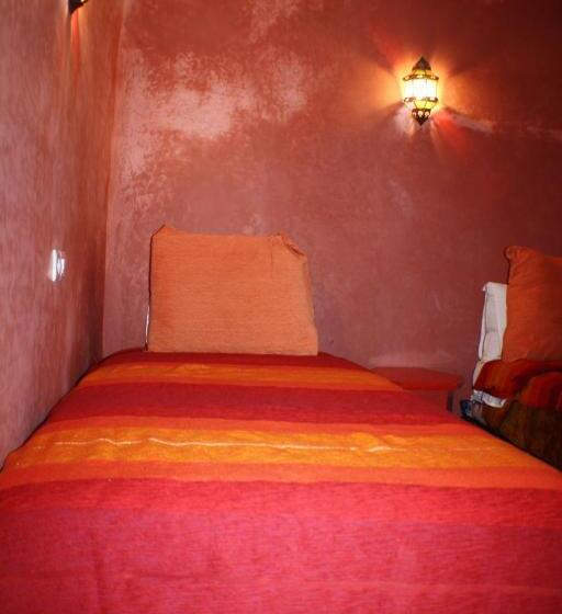 اتاق استاندارد چهار تخته, Dar Ayour Todra Gorges